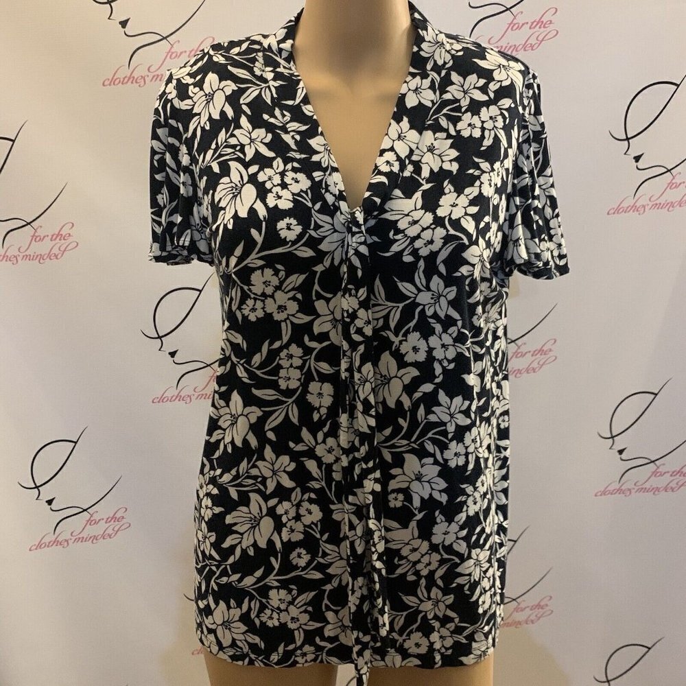 Lauren Ralph Lauren. Size Medium. Stretch Flounce Sleeve Pullover Top. B93.
